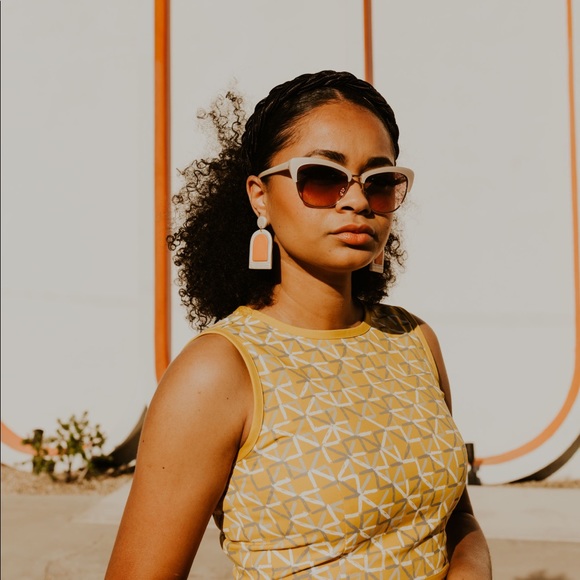 Meet your Posher, Victoria - Picture 1 of 1